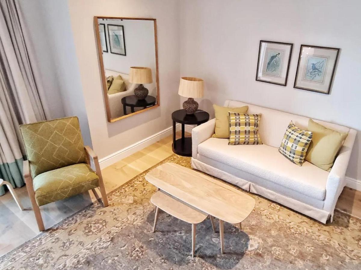 קאלק ביי The Dragon Tree Guesthouse מראה חיצוני תמונה